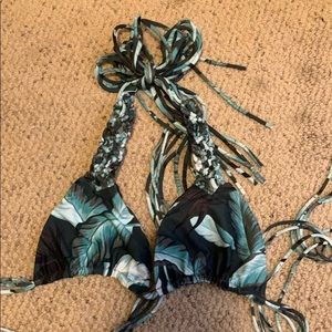 NWOT Mikoh bikini top